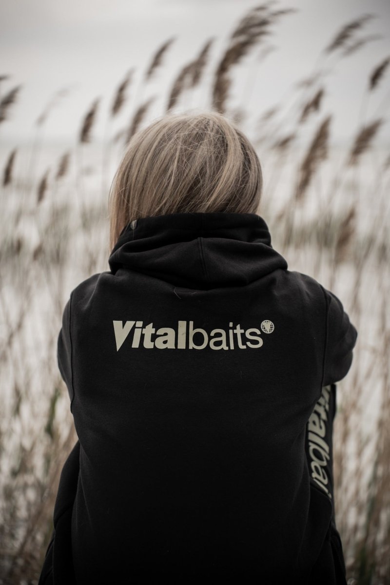 Sudadera Vitalbaits Verde con capucha - Tienda Carpfishing