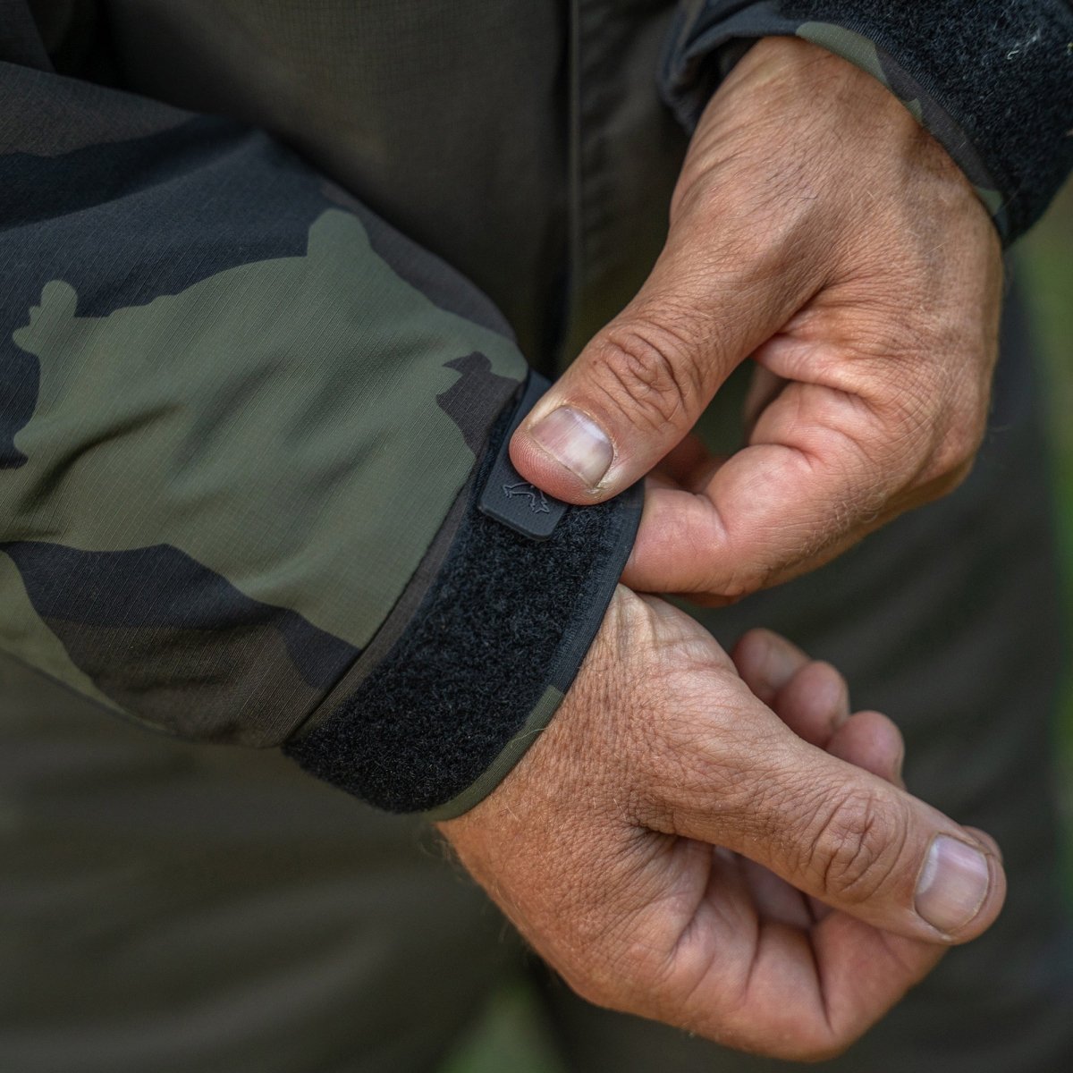 Traje térmico Avid Carp Arctic - Series 2 piezas Impermeable - Tienda Carpfishing