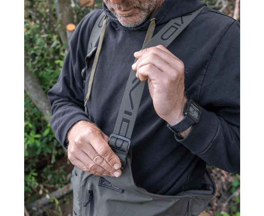 Traje térmico Avid Carp Arctic - Series Distortion 2 piezas - Tienda Carpfishing