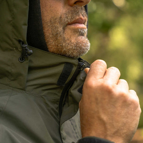 Traje térmico Avid Carp Revolve Impermeable - Tienda Carpfishing