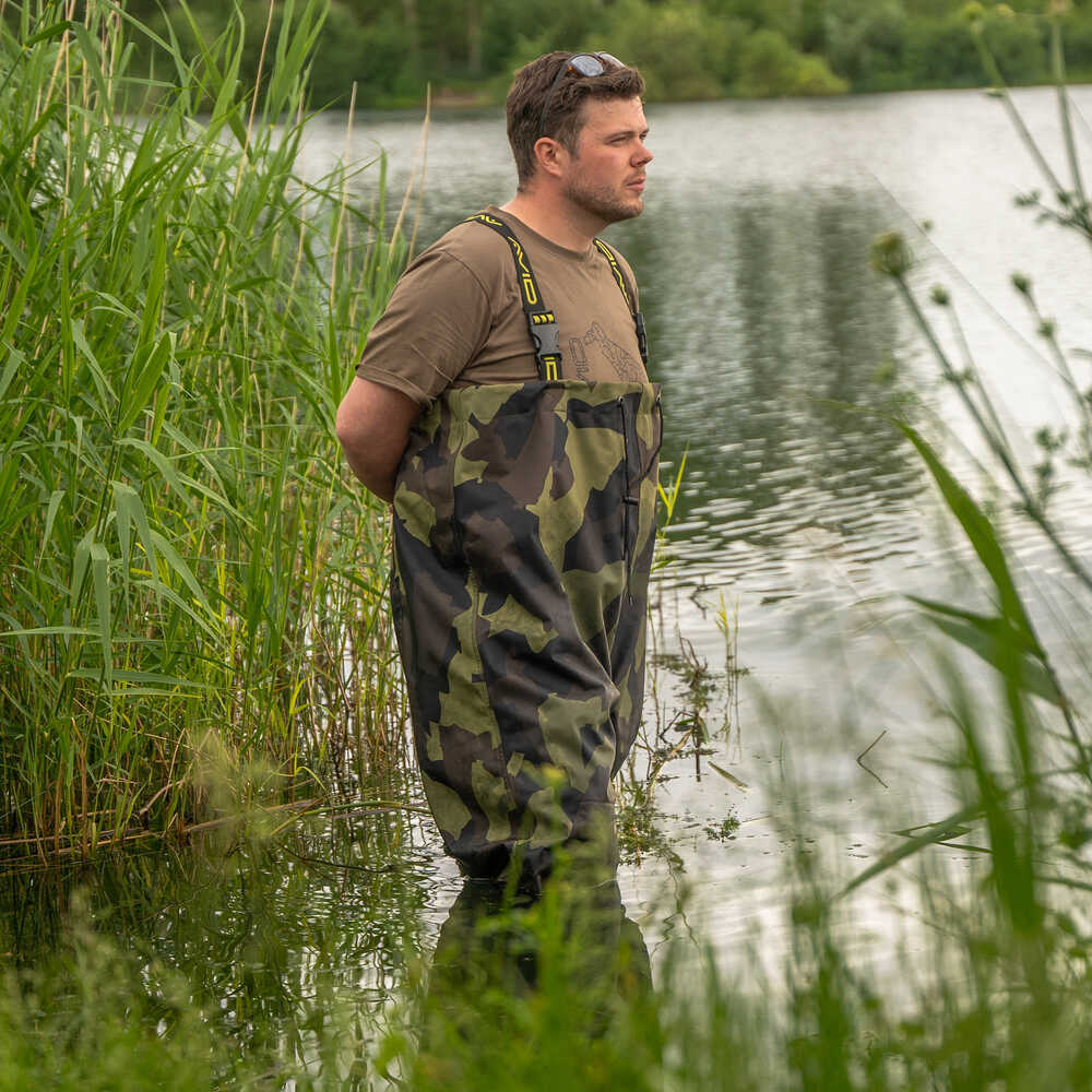 Vadeador Avid Carp Distortion Camo - Tienda Carpfishing