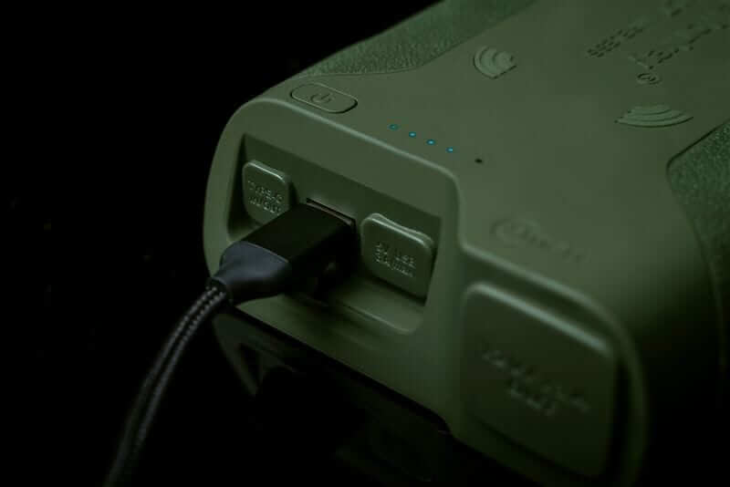 Batería Ridge Monkey 77850mAH Verde - Tienda Carpfishing