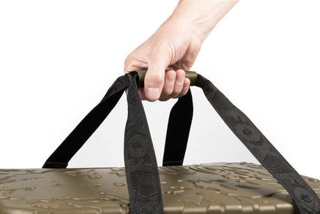 Bolso Fox Aquos Camo 20 litros - Tienda Carpfishing