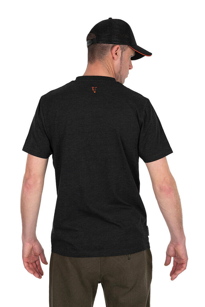 Camiseta Fox Collection T Negra y Naranja - Tienda Carpfishing