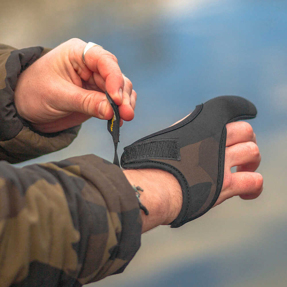 Dedal Neopreno Avid Carp Stall - Tienda Carpfishing