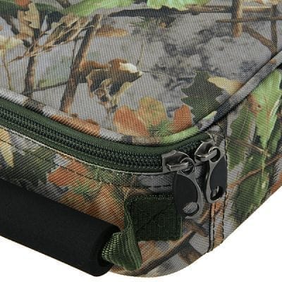Macuto con botes para cebos NGT camuflaje - Tienda Carpfishing