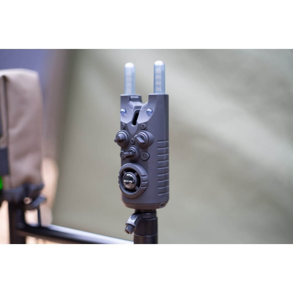 Maletín de alarmas 3+1 Sonik Gizmo2 - Tienda Carpfishing