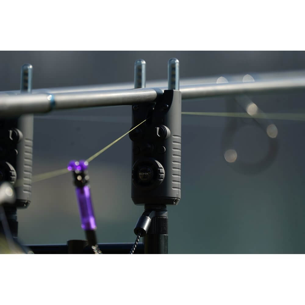 Maletín de alarmas 4+1 Sonik Gizmo2 - Tienda Carpfishing