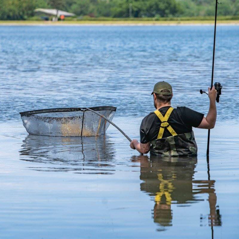 Sacadera Avid Carp Revolve 42″ 2 Tramos - Tienda Carpfishing