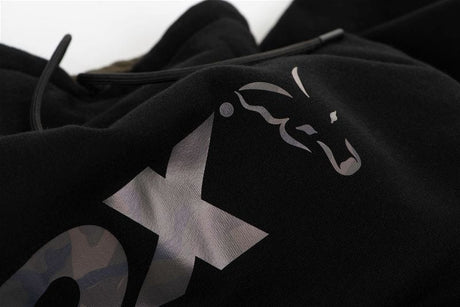 Sudadera Fox negra/camo con capucha 3XL - Tienda Carpfishing